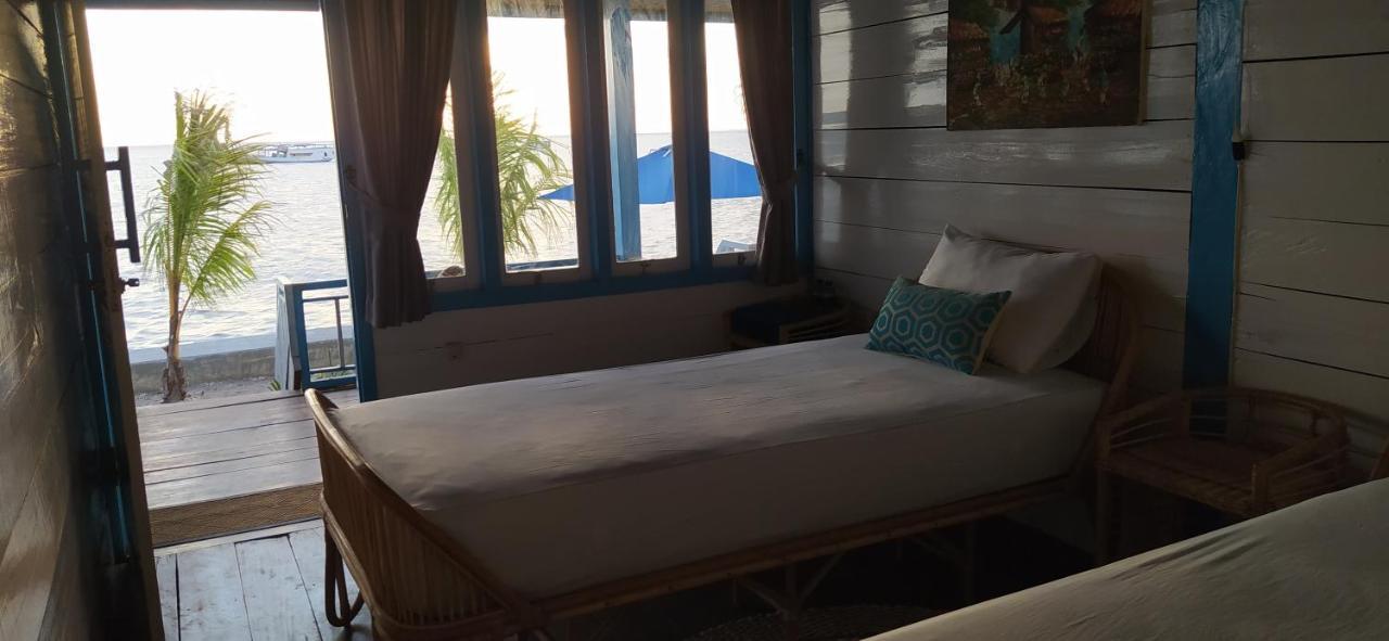 Moyo Island Resort Eksteriør billede