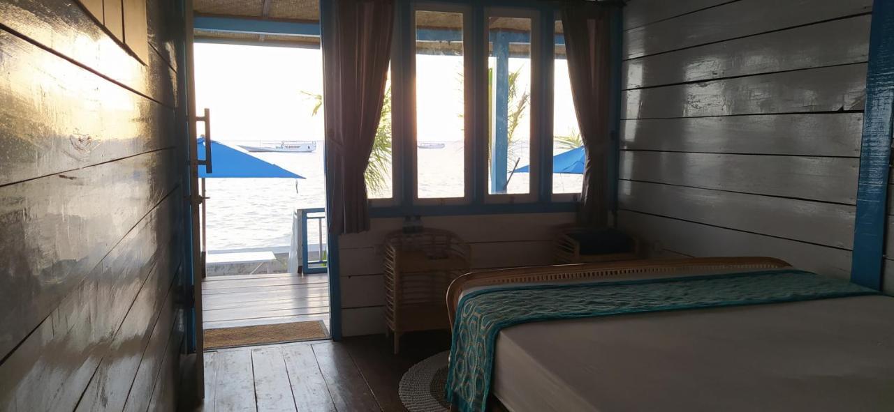 Moyo Island Resort Eksteriør billede